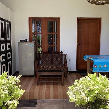 Aroma Guest House Mirissa Kültér fotó